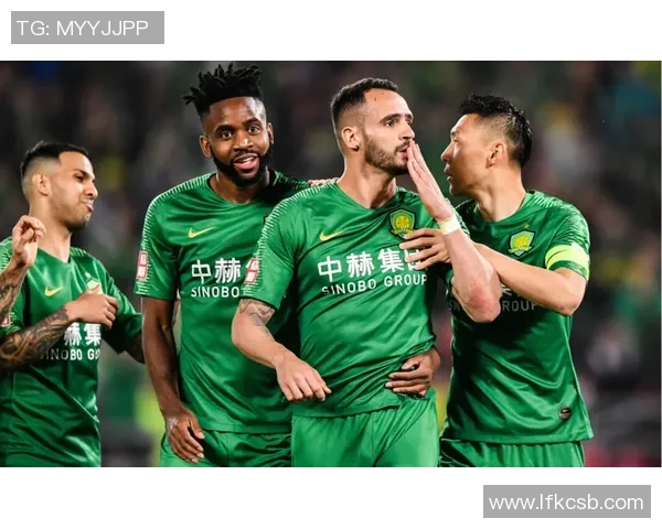 深圳足球队强势领跑总决赛积分榜以90分稳居第一名